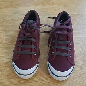 NWT Teva shoes